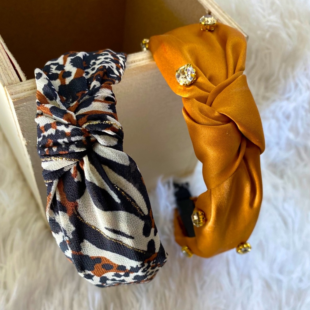 Set of two headbands